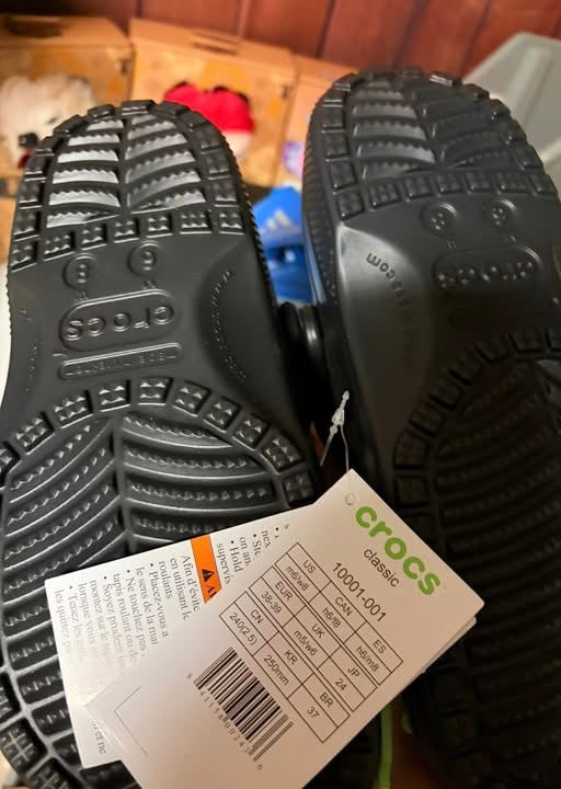 Crocs